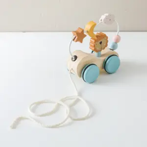 Tractor de madera Montessori con bloques de arrastre